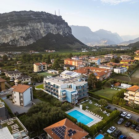 Hotel Holiday Sport & Relax Torbole Sul Garda Zewnętrze zdjęcie