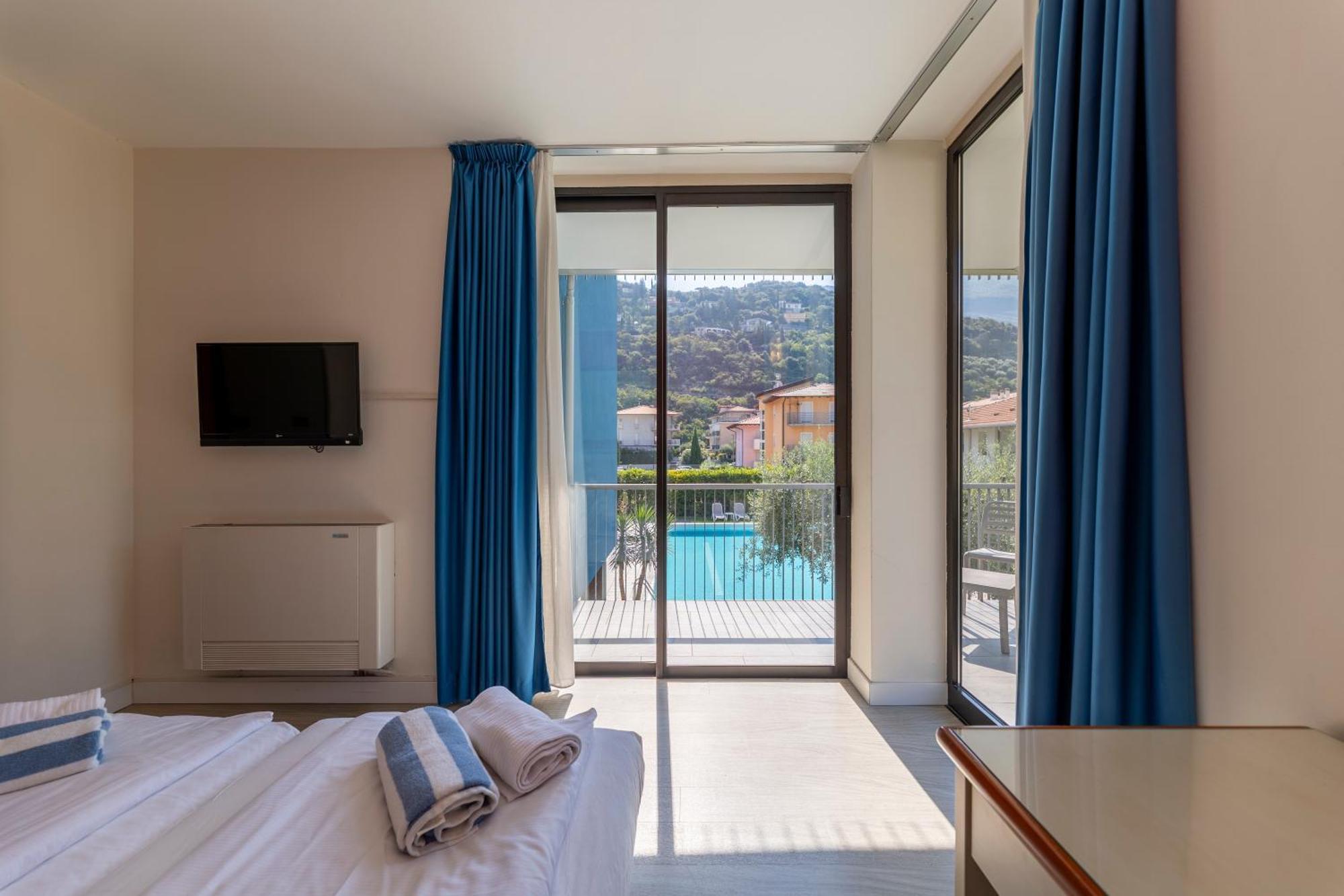 Hotel Holiday Sport & Relax Torbole Sul Garda Zewnętrze zdjęcie