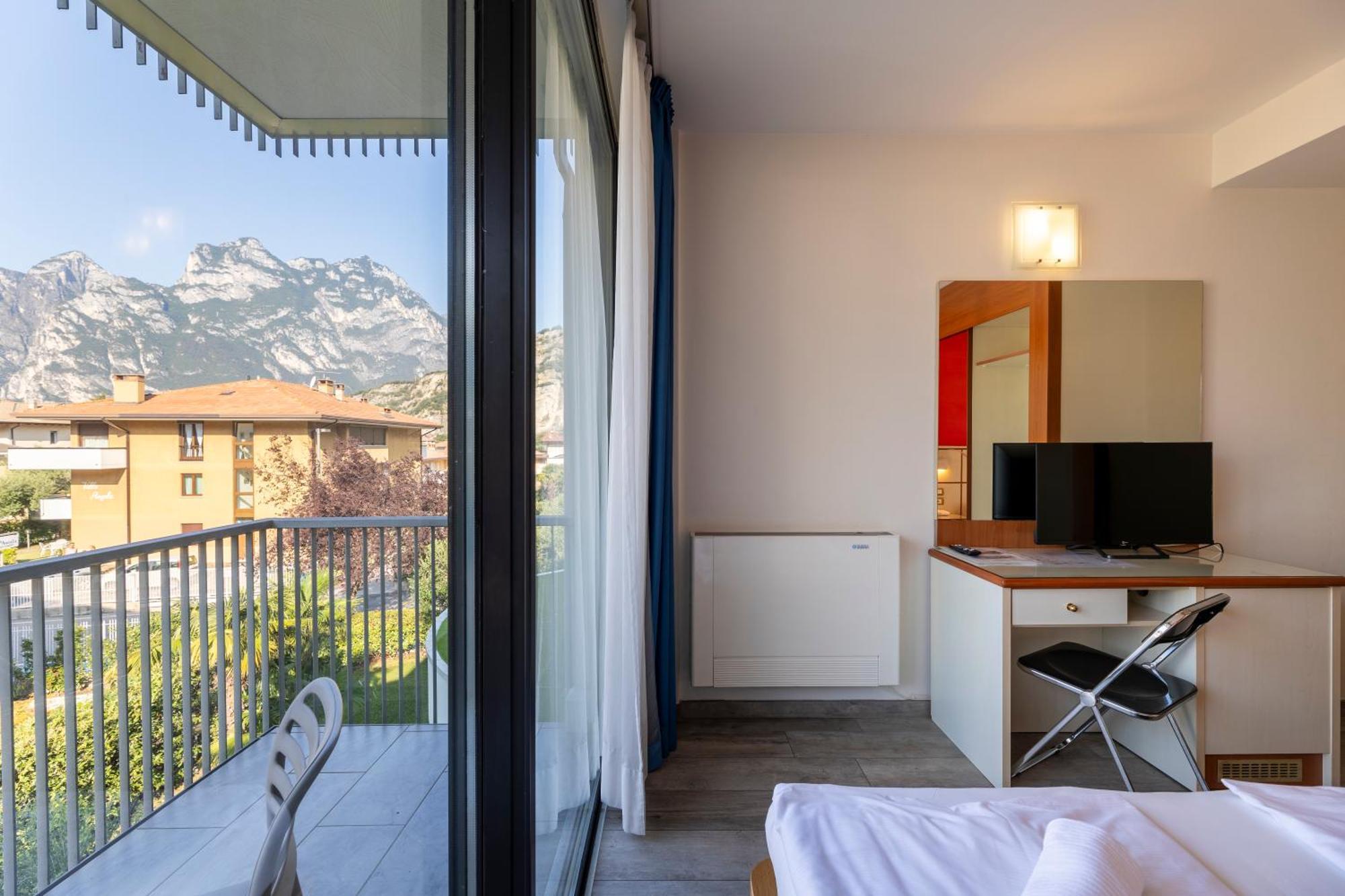 Hotel Holiday Sport & Relax Torbole Sul Garda Zewnętrze zdjęcie